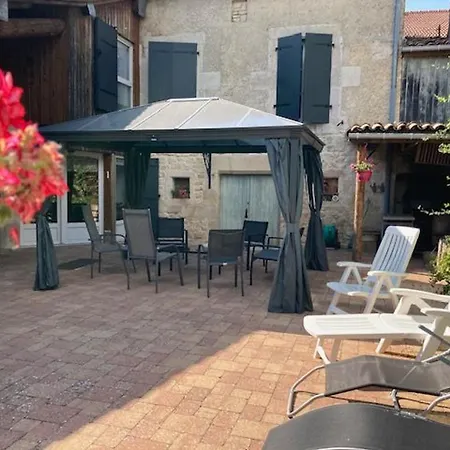 Ancienne Ferme Restauree Avec Charme, Vergers De Mirabelles, Borne Electrique, Proche De Madine - Fr-1-585-7 *