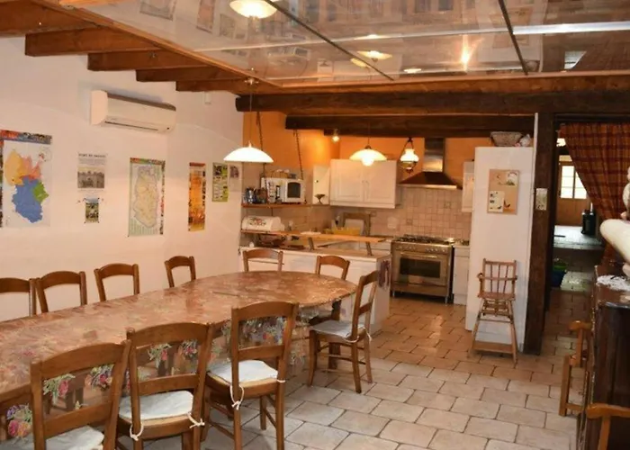 Holiday home Ancienne Ferme Restauree Avec Charme, Vergers De Mirabelles, Borne Electrique, Proche De Madine - Fr-1-585-7 *