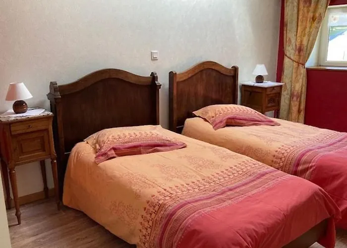 Holiday home Ancienne Ferme Restauree Avec Charme, Vergers De Mirabelles, Borne Electrique, Proche De Madine - Fr-1-585-7 *