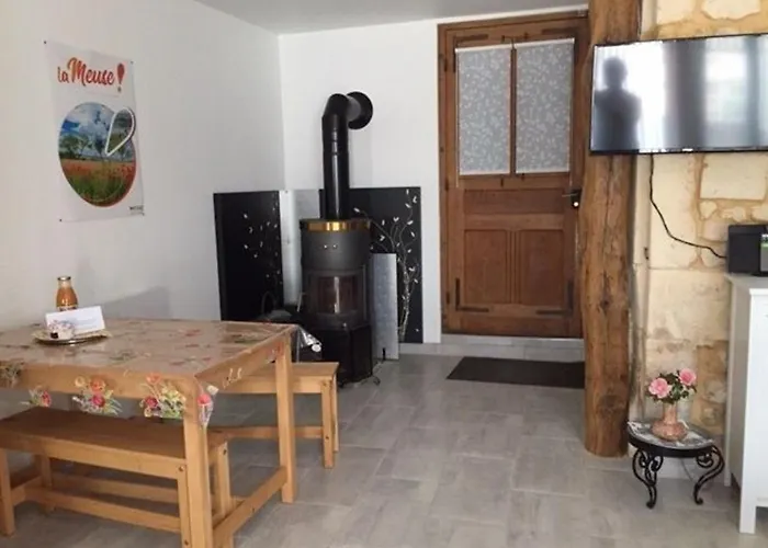 Ancienne Ferme Restauree Avec Charme, Vergers De Mirabelles, Borne Electrique, Proche De Madine - Fr-1-585-7 *