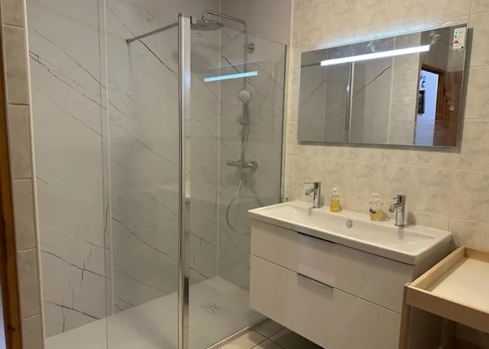 Ancienne Ferme Restauree Avec Charme, Vergers De Mirabelles, Borne Electrique, Proche De Madine - Fr-1-585-7 *